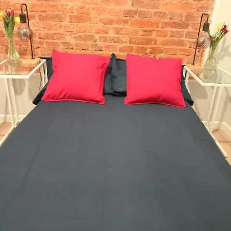 Hola Legionow Apartment